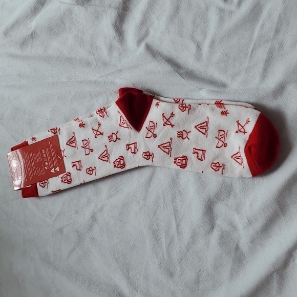 NWT Tim Hortons Camp Day Unisex Socks - Picture 3 of 6